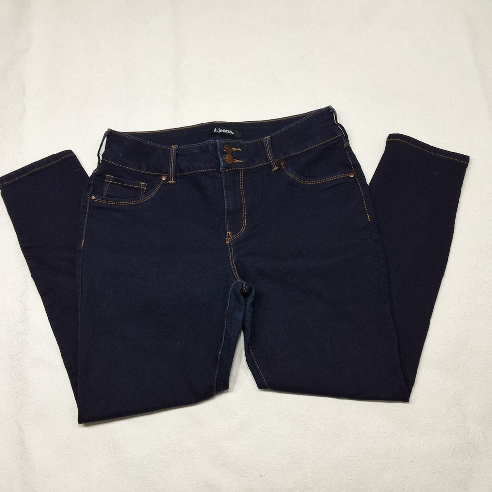 D. Jeans Blue Denim Jeans Dark Stretchy Lightly Worn Pants Size 12P - Picture 2 of 8